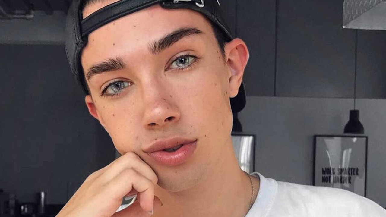 YouTuber James Charles Feels Annoyed and Unsafe after Fans Showed up at His House